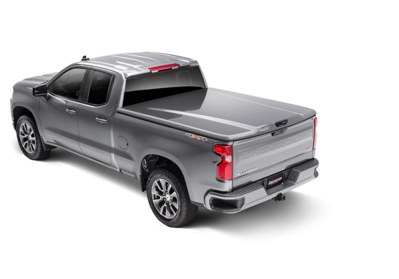 UnderCover 19-20 Chevy Silverado 1500 6.5ft Elite LX Bed Cover - UC1188L-G1W