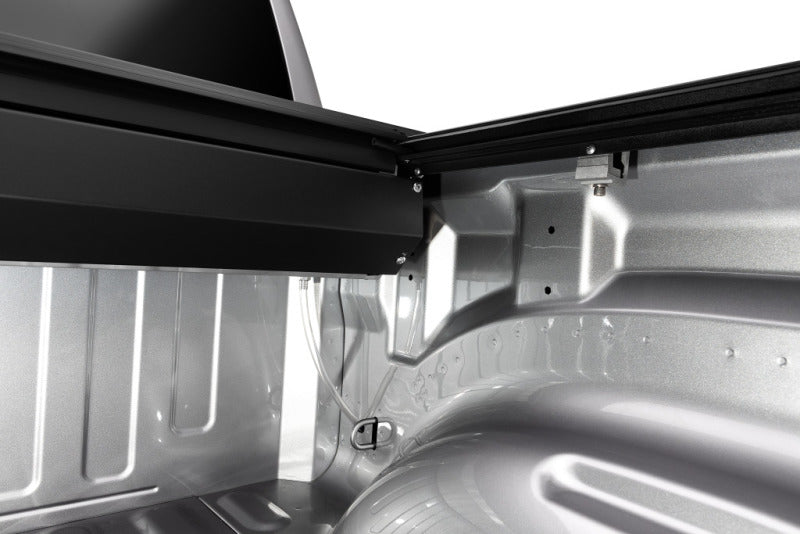Roll-N-Lock 19-23 RAM 1500 w/o Swing Gate Tailgate SB 76.3in - LG402M