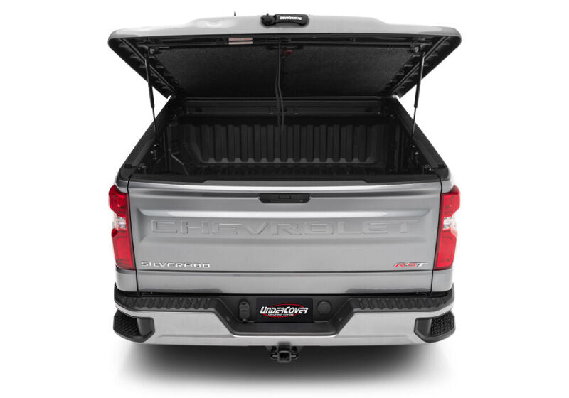 UnderCover 19-20 Chevy Silverado 1500 6.5ft Elite LX Bed Cover - UC1188L-G1W