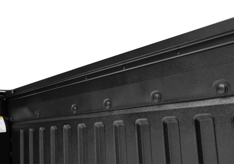 Roll-N-Lock 16-18 Toyota Tacoma Access Cab/Double Cab LB 73-11/16in M-Series - LG531M