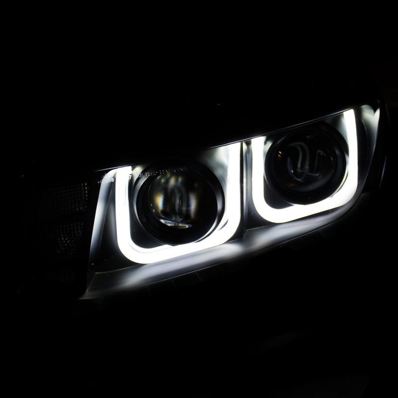ANZO 2014-2015 Chevrolet Camaro Projector Headlights w/ U-Bar Black - 121508
