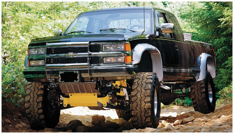 Bushwacker 88-99 Chevy C1500 Cutout Style Flares 2pc - Black - 40010-11