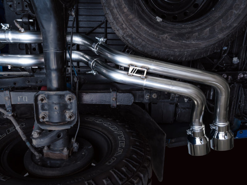 AWE 16-22 Toyota Tacoma 0FG Catback Exhaust w/ BashGuard - - 3015-32826