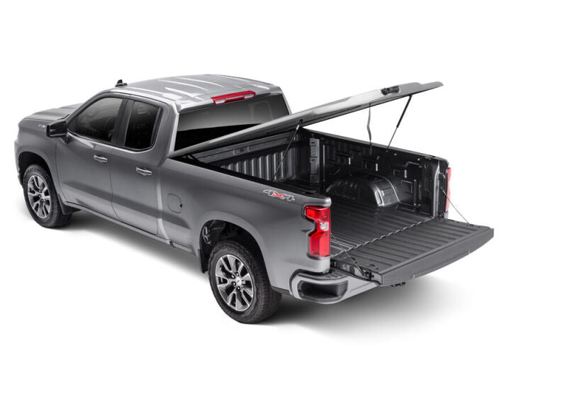 UnderCover 19-20 Chevy Silverado 1500 6.5ft Elite LX Bed Cover - UC1188L-G1W
