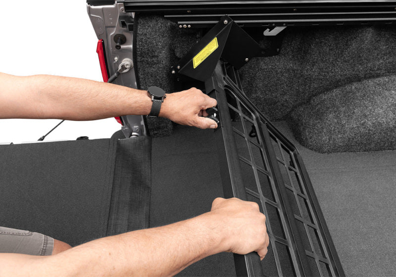 Roll-N-Lock 15-18 Ford F-150 SB 77-3/8in Cargo Manager - CM102