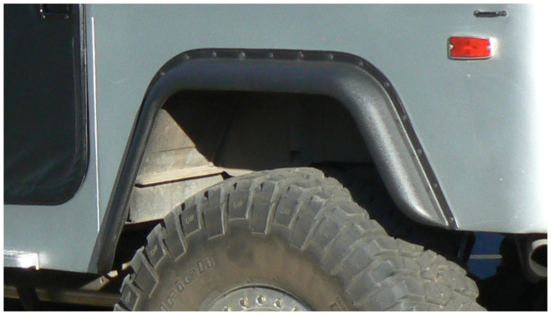 Bushwacker 65-84 Toyota Land Cruiser Cutout Style Flares 2pc - - 30002-07