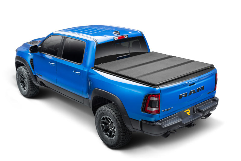 Extang 19-22 Dodge Ram (5ft. 7in. Bed) Solid Fold ALX - 88427