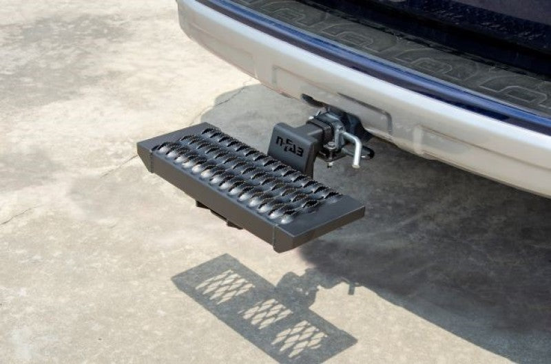 N-Fab Universal Growler Hitch Step - 2in Receiver - GHS2018-TX