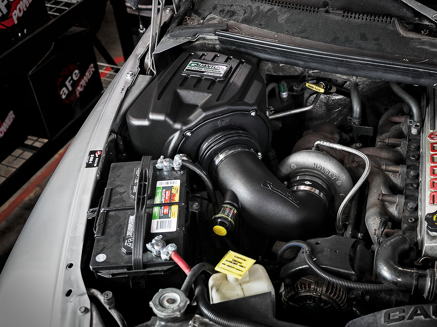 aFe Quantum Pro 5R Cold Air Intake System 94-02 Dodge - 53-10001R