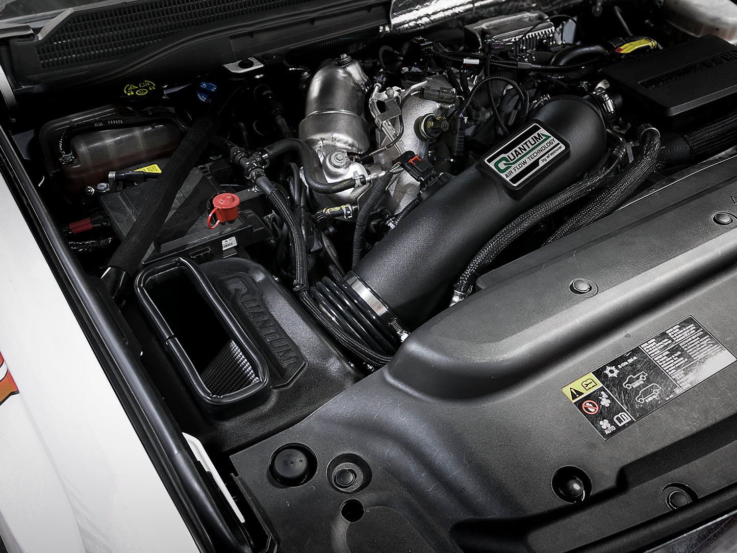 aFe Quantum Pro DRY S Cold Air Intake System 17-18 - 53-10007D