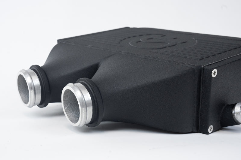 CSF 2014+ BMW M3/M4 (F8X) Top Mount Charge-Air-Cooler - Crinkle - 8082