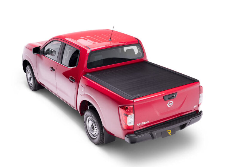 Retrax 04-up Titan Crew Cab 4-doors (w/ or w/o Utilitrack) - 80741