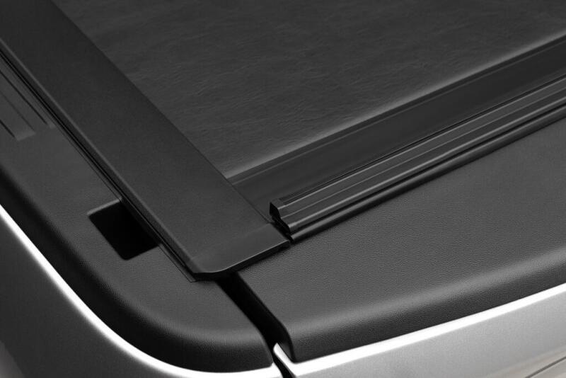Roll-N-Lock 19-23 RAM 1500 w/o Swing Gate Tailgate SB 76.3in - LG402M