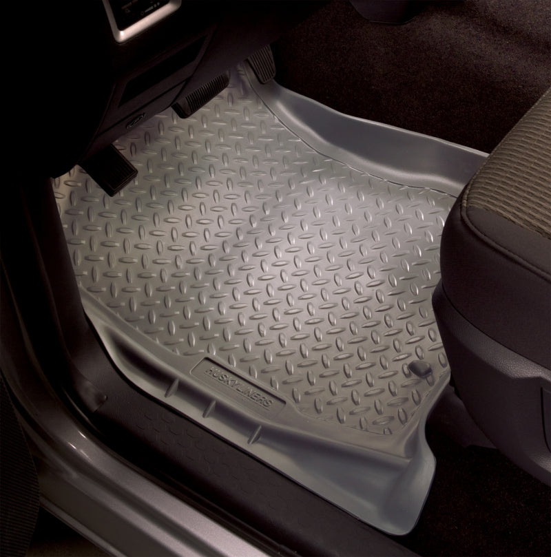 Husky Liners 95-02 Chevy Blazer/GMC Jimmy/94-04 Chevy S-Series Classic Style - 31601