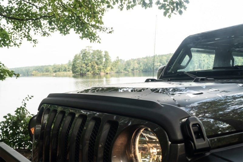 Bushwacker 18-19 Jeep Wrangler Rubicon/Sport//Unlimited/Sport S Hood Stone Guard- Black - 14093