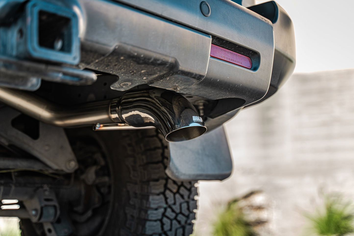 Remark BOLD 2007-2014 Toyota FJ Cruiser Cat-Back Exhaust - RBD-C1063T-04A