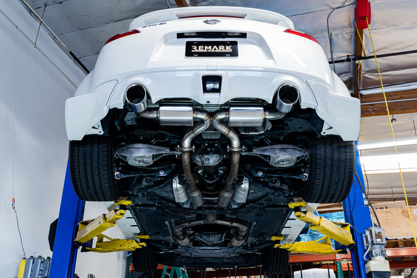 Remark Nissan 370Z (Z34) V2 Axle Back Exhaust w/Stainless Steel - RK-A2063N-01