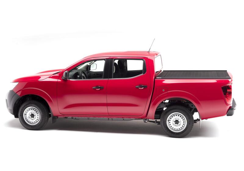 Retrax 04-up Titan Crew Cab 4-doors (w/ or w/o Utilitrack) - 80741