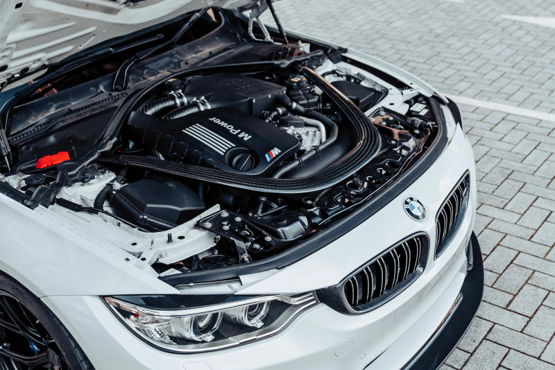 CSF 2014+ BMW M3/M4 (F8X) Top Mount Charge-Air-Cooler - Crinkle - 8082