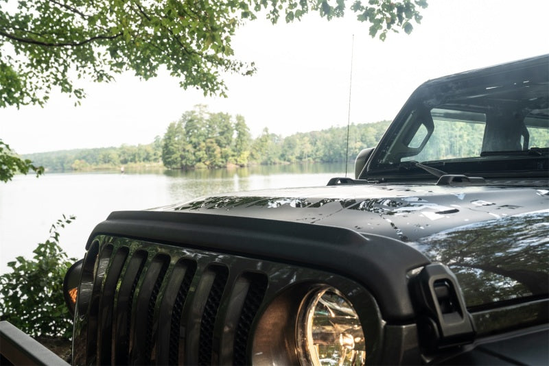 Bushwacker 18-19 Jeep Wrangler Rubicon/Sport//Unlimited/Sport S Hood Stone Guard- Black - 14093