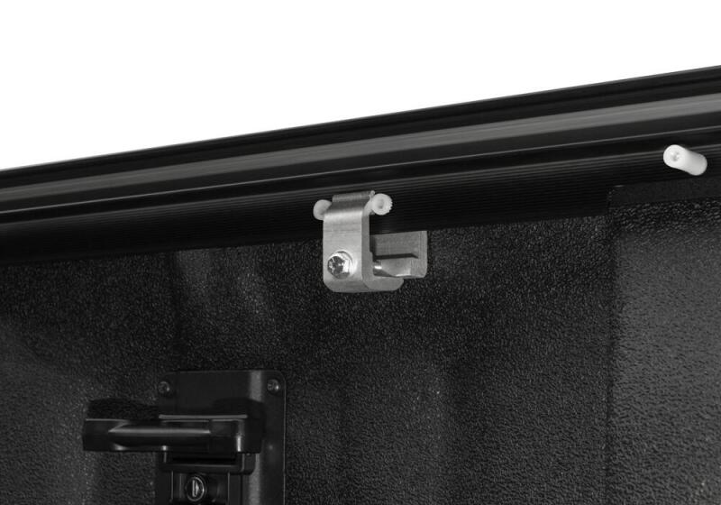 Retrax 14-up Chevy/GMC 6.5ft Bed / 15-up 2500/3500 (Wide RETRAX - 90472