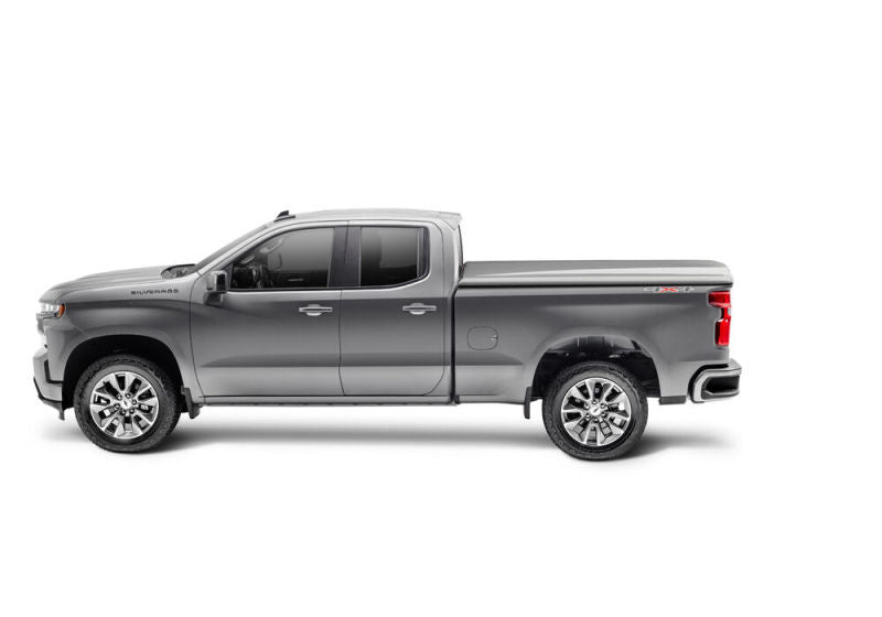 UnderCover 19-20 Chevy Silverado 1500 6.5ft Elite LX Bed Cover - UC1188L-G1W