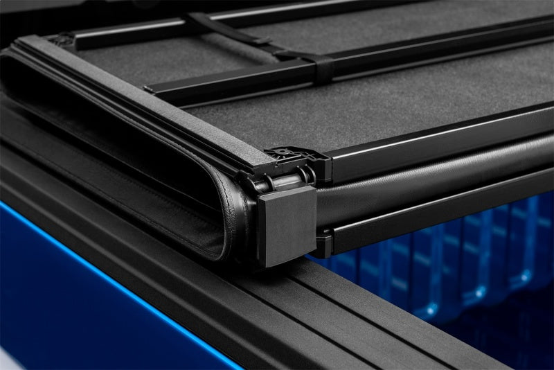 Lund 05-15 Toyota Tacoma Fleetside (6ft. Bed) Hard Fold Tonneau - 969550