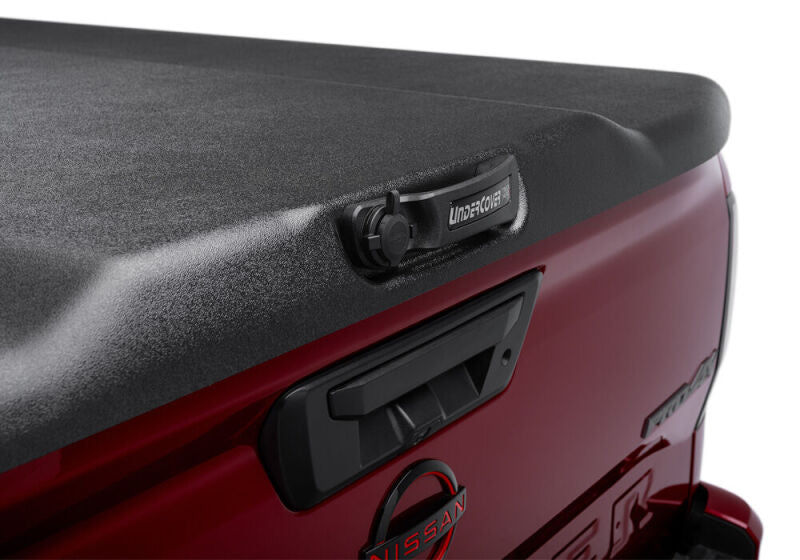 UnderCover 2022 Nissan Frontier 5ft Elite Bed Cover - Black - UC5098