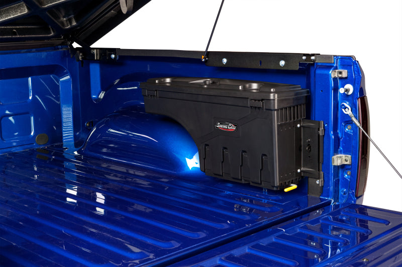 UnderCover 07-18 Chevy Silverado 1500 (19 Legacy) Drivers Side Swing - SC100D