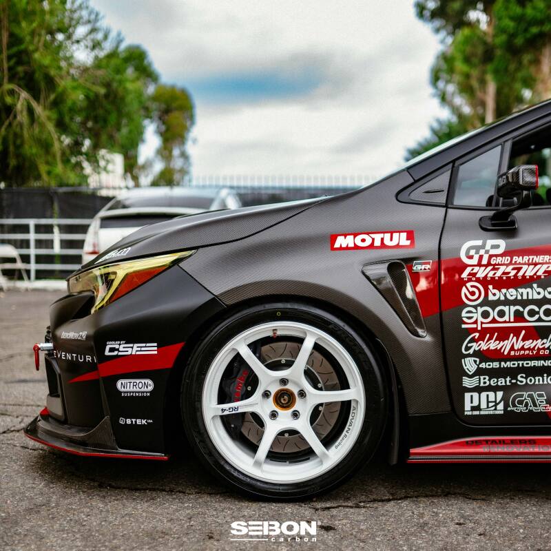 Seibon 2023 Toyota GR Corolla OE-Style Dry Carbon Fenders - FF23TYGRCOR-OE