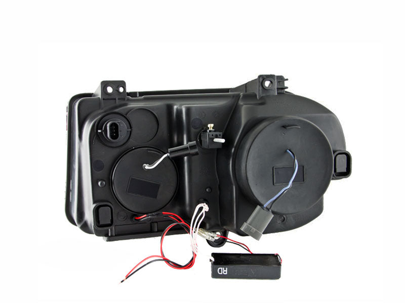 ANZO 2005-2010 Chrysler 300C Projector Headlights w/ Halo Chrome (CCFL) - 121250