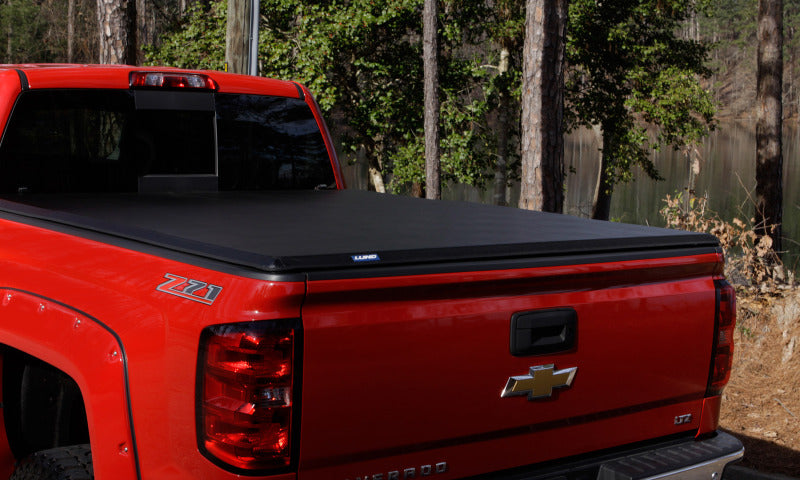 Lund 05-15 Toyota Tacoma Fleetside (6ft. Bed) Hard Fold Tonneau - 969550