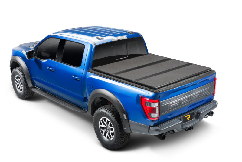 Extang 15-20 Ford F-150 (5ft. 7in. Bed) Solid Fold ALX - 88475