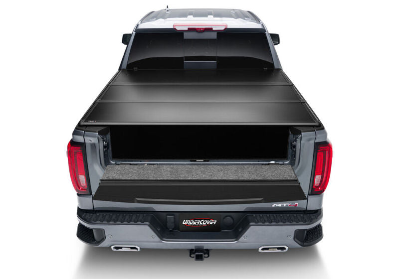 UnderCover 99-19 Silverado / Sierra Limited/Legacy 5.5ft Triad Bed Cover - TR16018