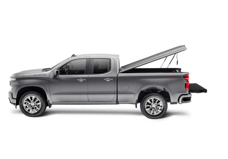 UnderCover 19-20 Chevy Silverado 1500 6.5ft Elite LX Bed Cover - UC1188L-G1W