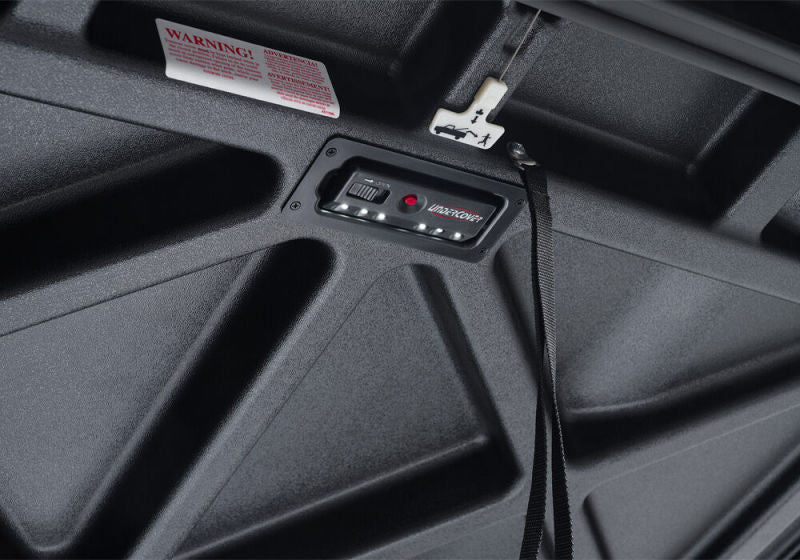 UnderCover 2022 Nissan Frontier 5ft Elite Bed Cover - Black - UC5098