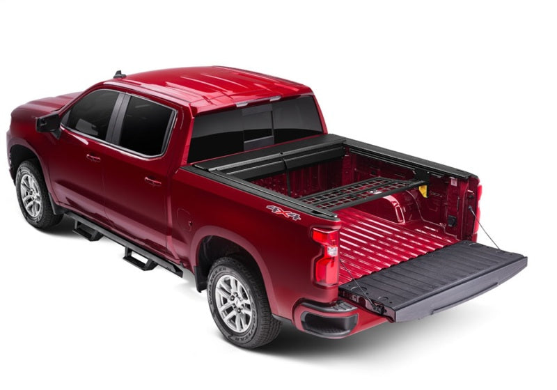 Roll-N-Lock 07-13 Chevy Silverado/Sierra w/ OE Rail Caps LB 96-1/4in - CM219