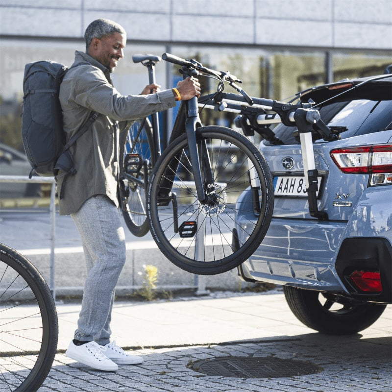 Thule OutWay Hanging-Style Trunk Bike Rack (Up to 2 Bikes) - 994005