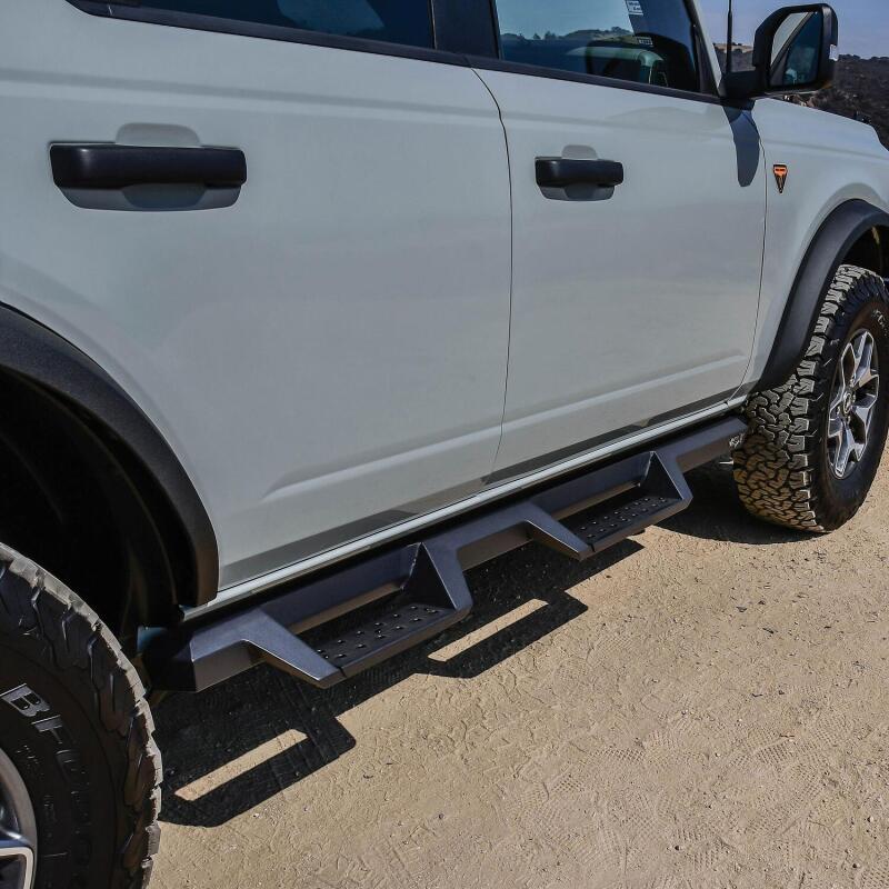 Westin/HDX 2021+ Ford Bronco Drop Nerf Step Bars - Textured - 56-14195