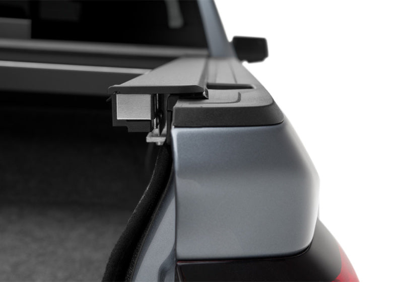 Roll-N-Lock 15-19 Chevrolet Colorado/GMC Canyon 71-1/2in A-Series Retractable Tonneau Cover - BT262A
