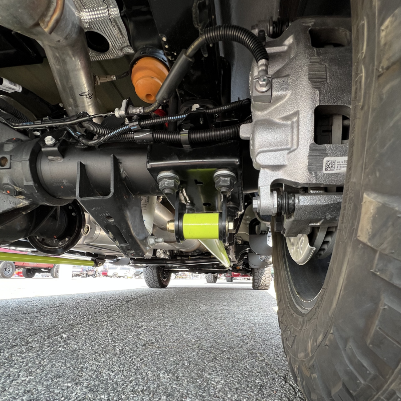 Wehrli 20-24 Chevy & GMC Duramax RCLB/CCSB/ECSB 60in. Traction Bar - WCF100826-GRY