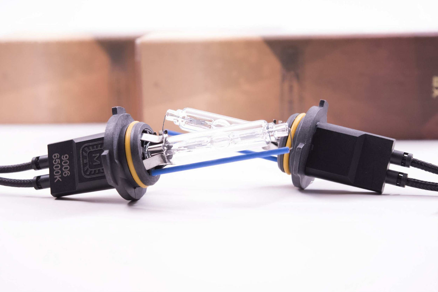 9006: XB 5000K HID Bulbs - MM.N.042