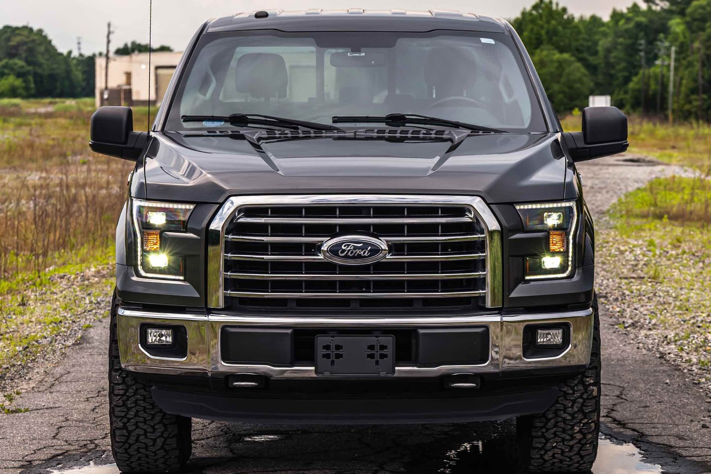 XB Hybrid LED Headlights: Ford F150 - LF550