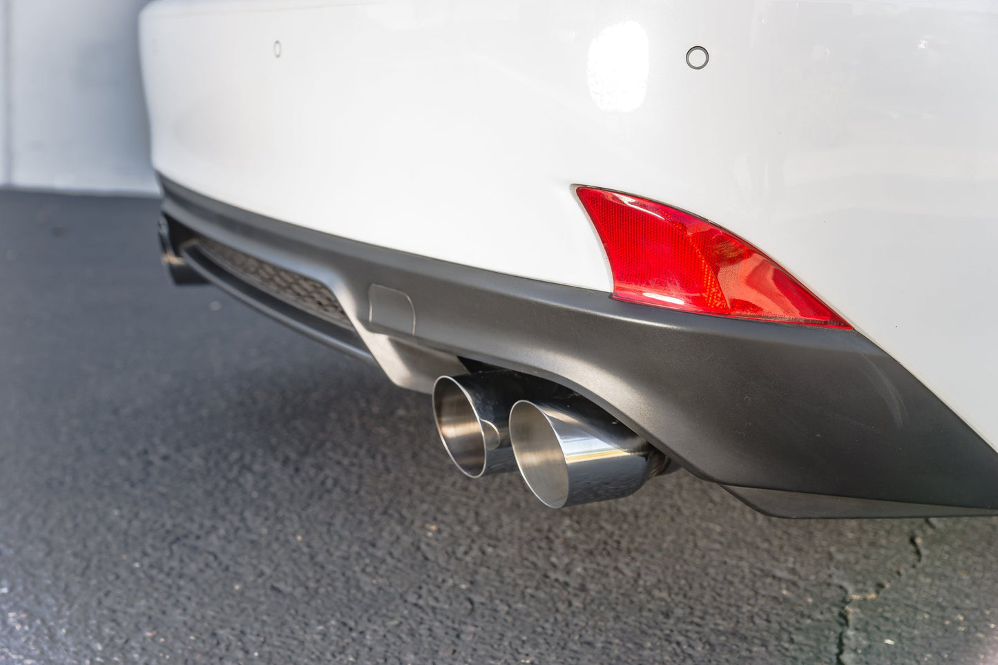 Remark 2017+ Lexus IS250/IS350 Axle Back Exhaust w/Stainless Steel Single - RO-TSE3-S