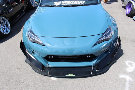APR Performance Carbon Fiber Wind Splitter With Rods - CW-526015.