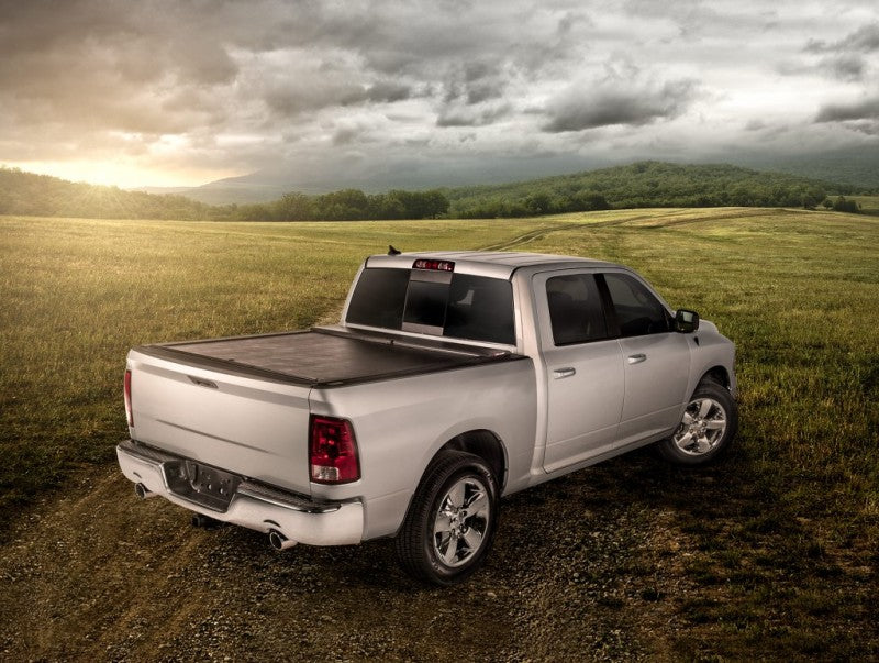 Roll-N-Lock 07-13 Chevy Silverado/Sierra 1500 XSB 67-3/4in M-Series Retractable Tonneau - LG271M