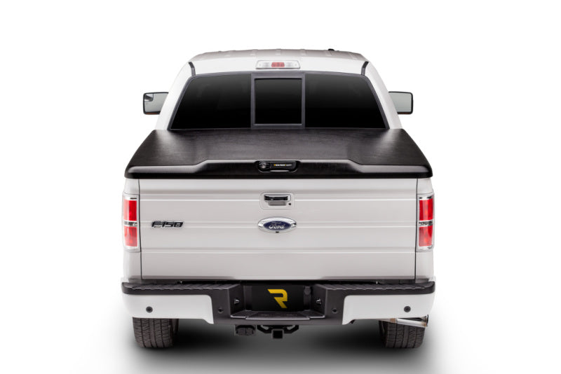 UnderCover 2021 Ford F-150 Crew Cab 5.5ft Elite Bed Cover - UC2208