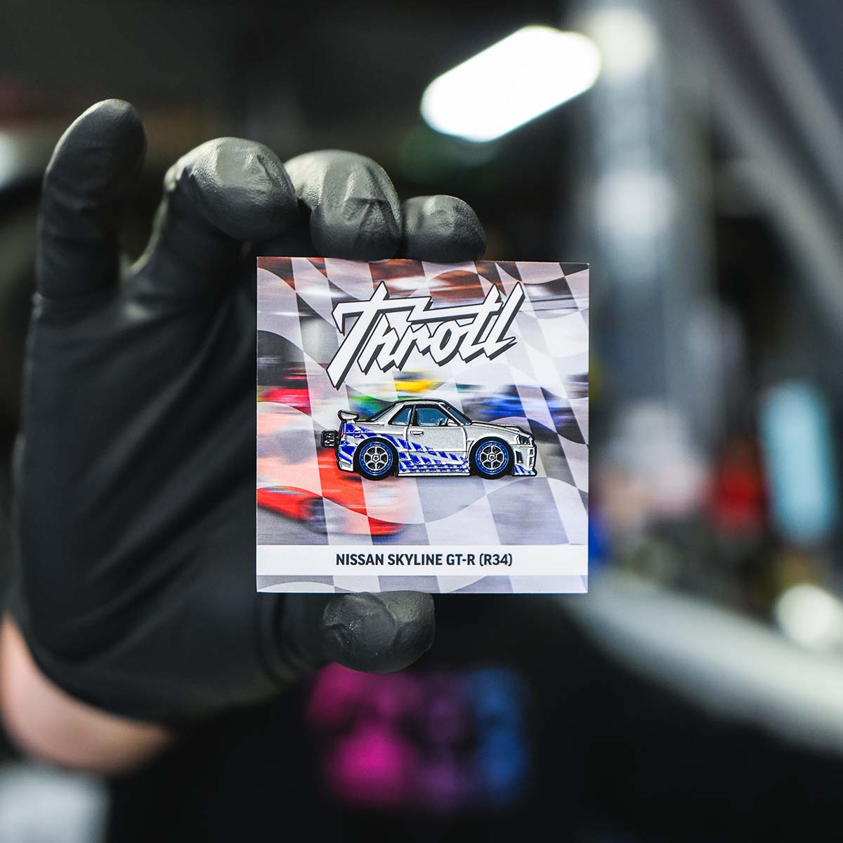 throtl x Leen Customs NISSAN SKYLINE R34 Collectible Pin