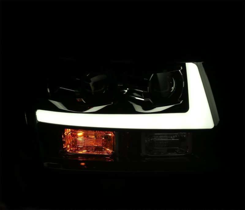 AlphaRex 07-14 Chevrolet Tahoe/Suburban LUXX-Series LED Projector headlights Black w/ - 880295