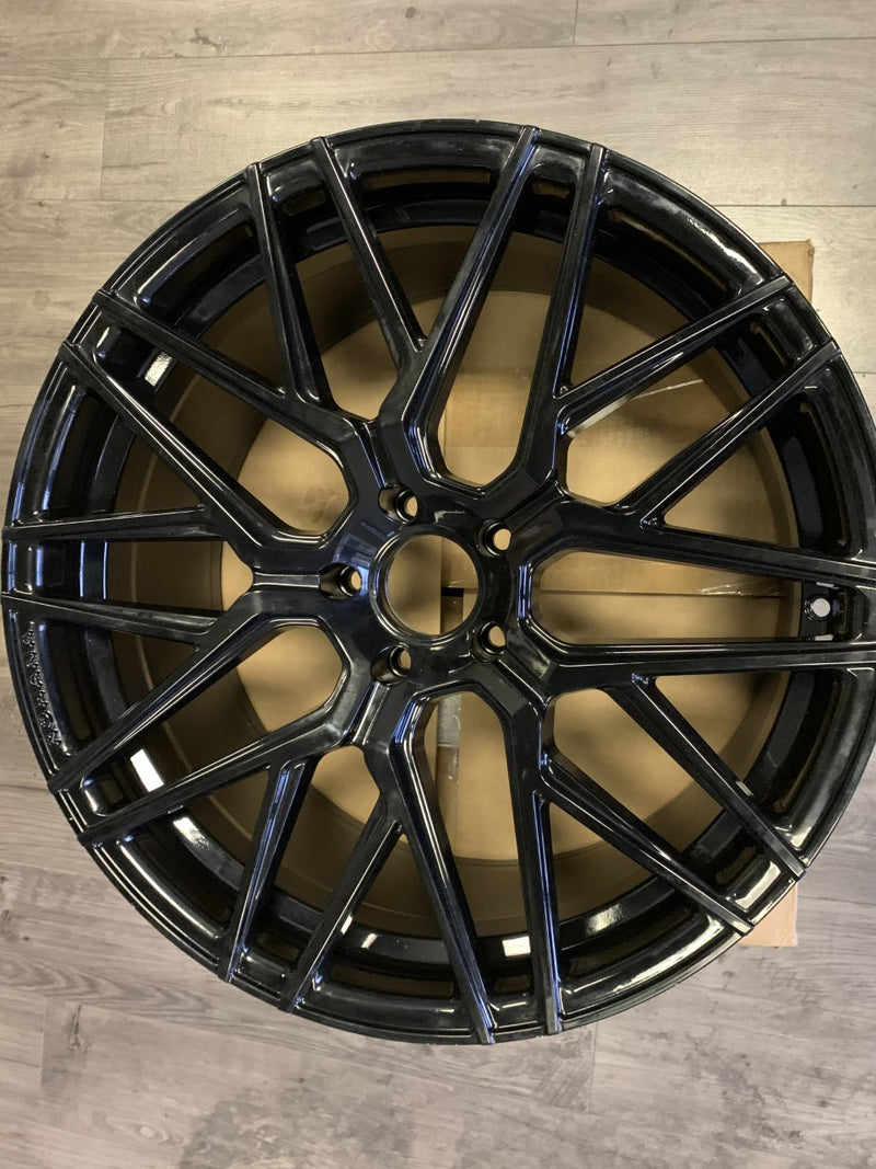 **OPEN BOX** Rohana RFX10 Wheel, 21X10.5, 5-120, +40, Gloss Black - RFX10211055120GB40